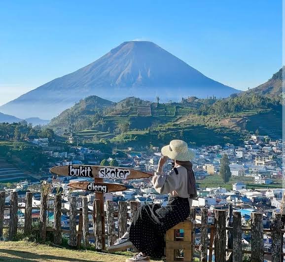 Bukit Scooter Dieng